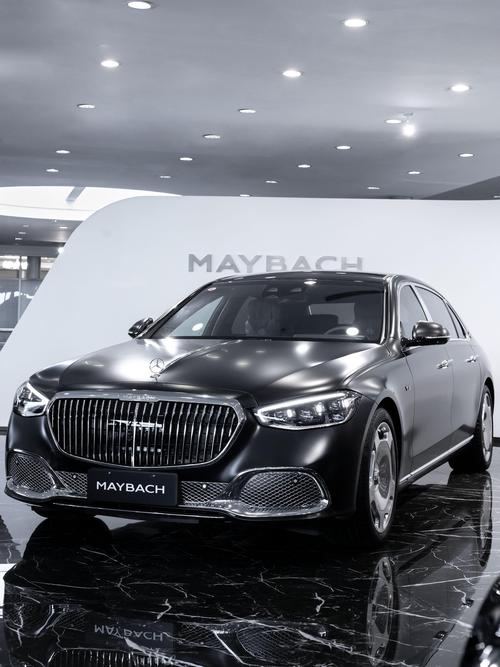 深圳35岚图汽车的售后服务让用户无忧出行，迈巴赫未来的豪华车趋势